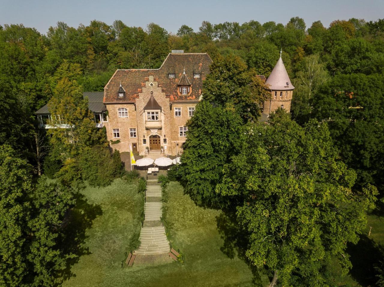 Schlosshotel Villa Westerberge Aschersleben Ngoại thất bức ảnh