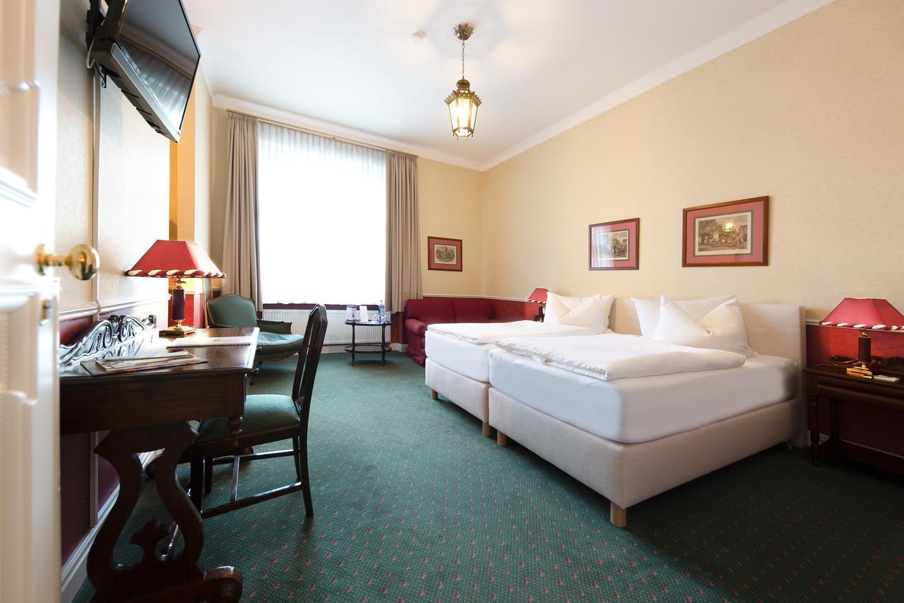 Schlosshotel Villa Westerberge Aschersleben Ngoại thất bức ảnh